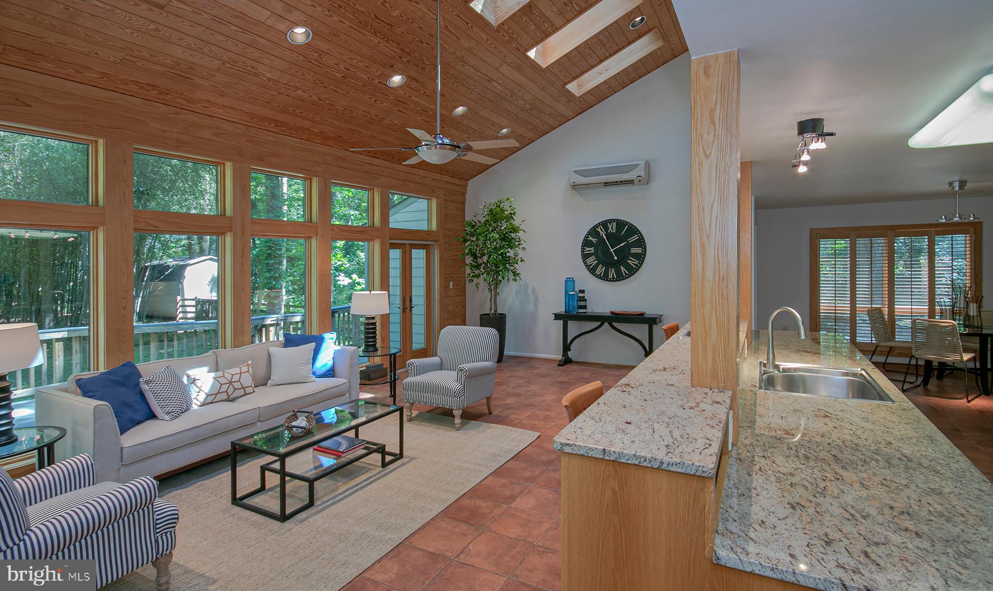 634 Springvale Road Great Falls, VA 22066 - Photo 14 of 37 Family Room