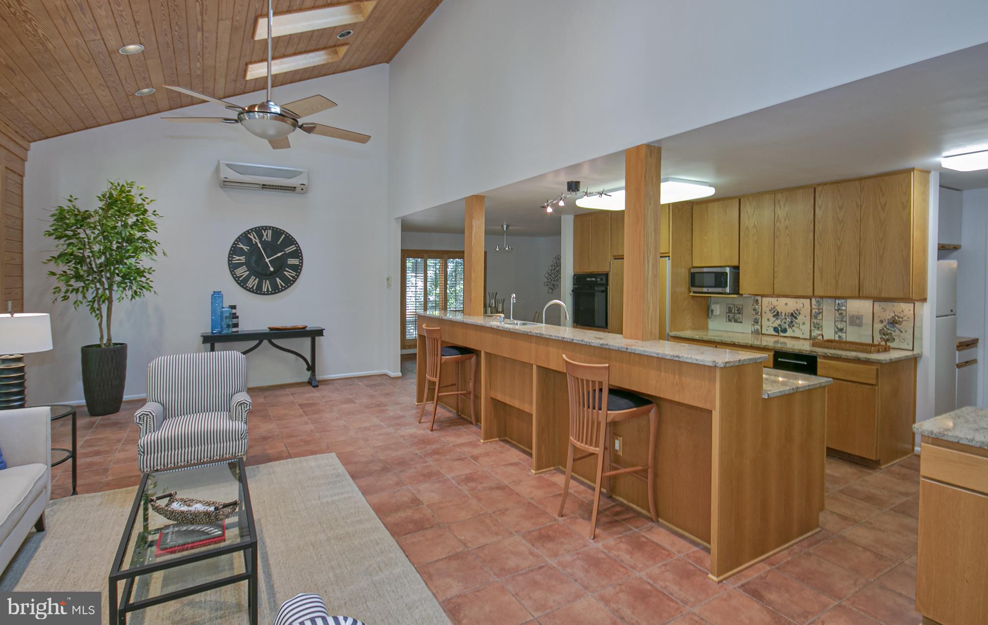 634 Springvale Road Great Falls, VA 22066 - Photo 17 of 37 Family Room & breakfast bar