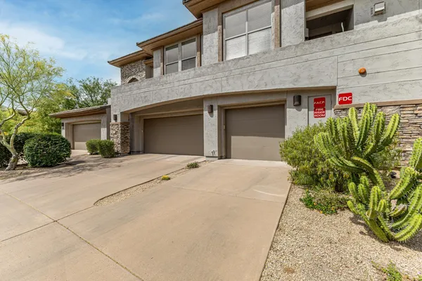 $3,500 | 10260 East White Feather Lane, Unit 1011, Scottsdale, AZ 85262