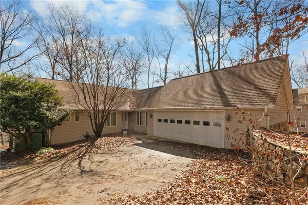 $389,000 | 202 Snead Lane, Westminster, SC 29693