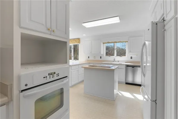 $389,000 | 202 Snead Lane, Westminster, SC 29693