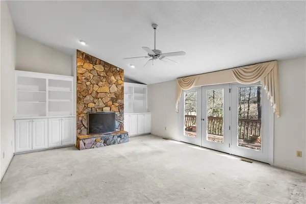 $389,000 | 202 Snead Lane, Westminster, SC 29693