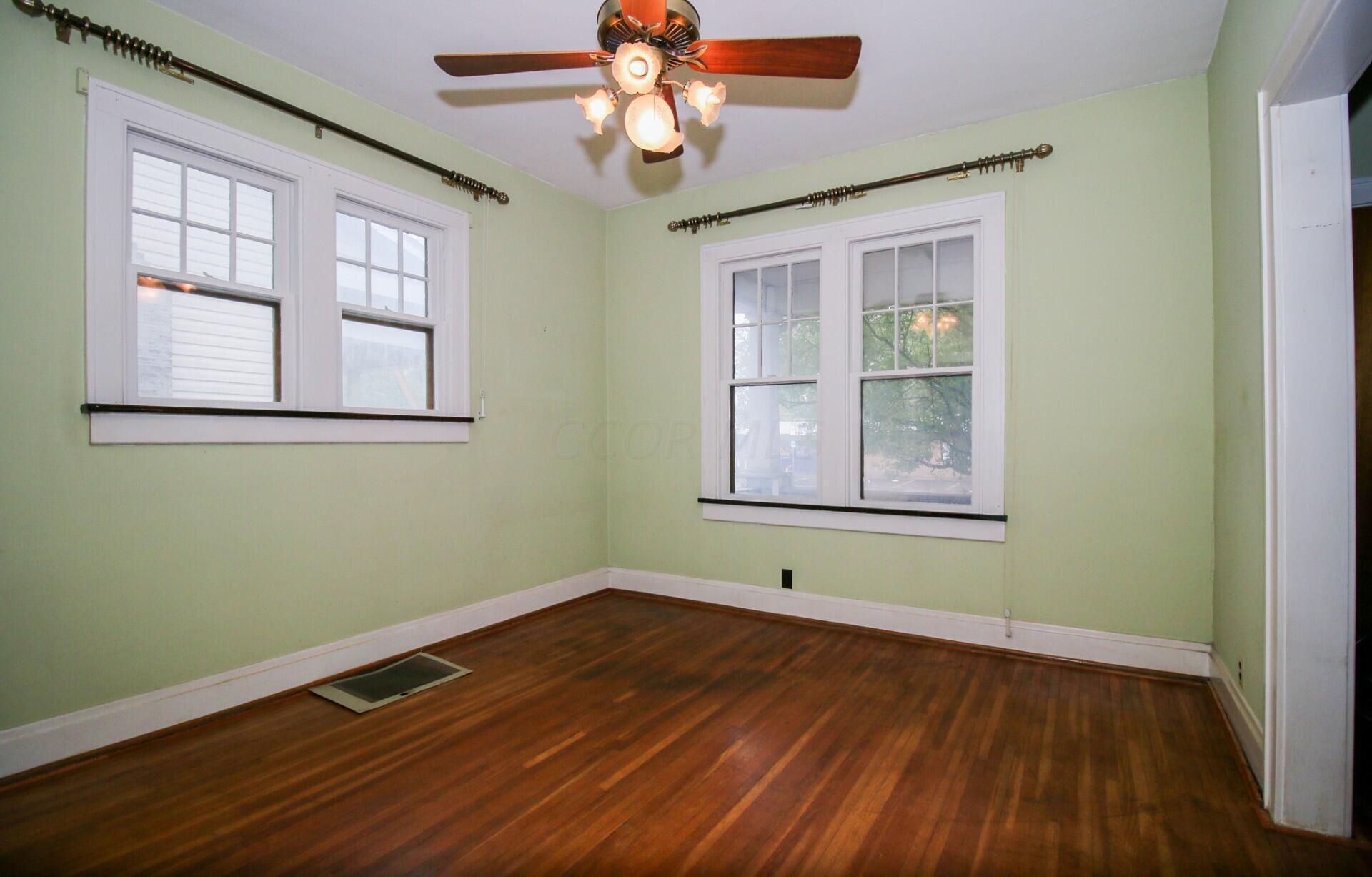 2044 Agler Road Columbus, OH 43224 - Photo 11 of 14 thumbnail_IMG_4859