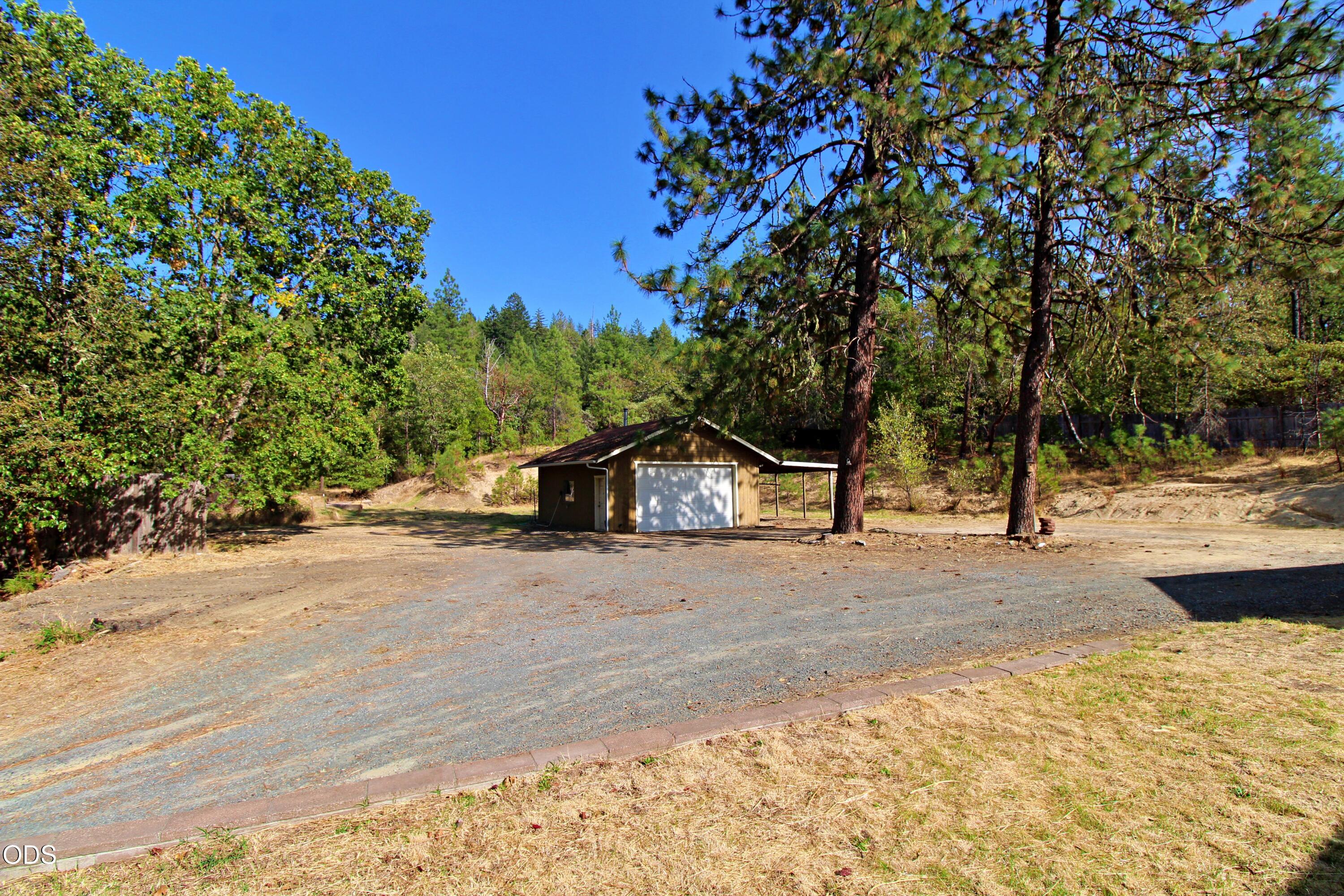 1784 Stringer Gap Road Grants Pass, OR 97527 - Photo 7 of 30 Gallery Image 7