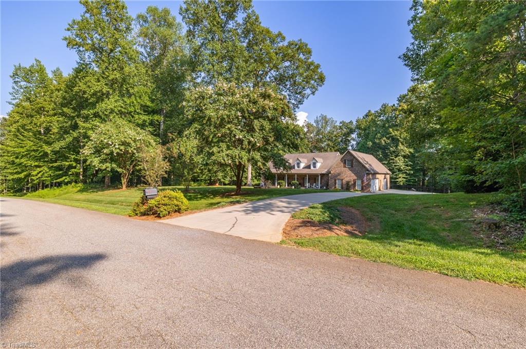 7998 Witty Road Summerfield, NC 27358 - Photo 3 of 50 Gallery Image 3