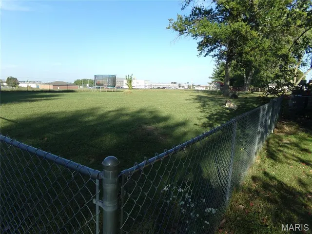 $290,000 | 119 Fox Run, Sparta, IL 62286