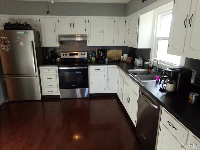 $290,000 | 119 Fox Run, Sparta, IL 62286