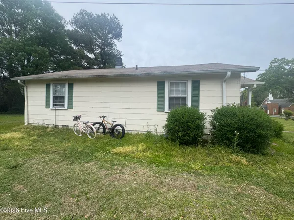 $189,000 | 213 North Walker Street, Burgaw, NC 28425