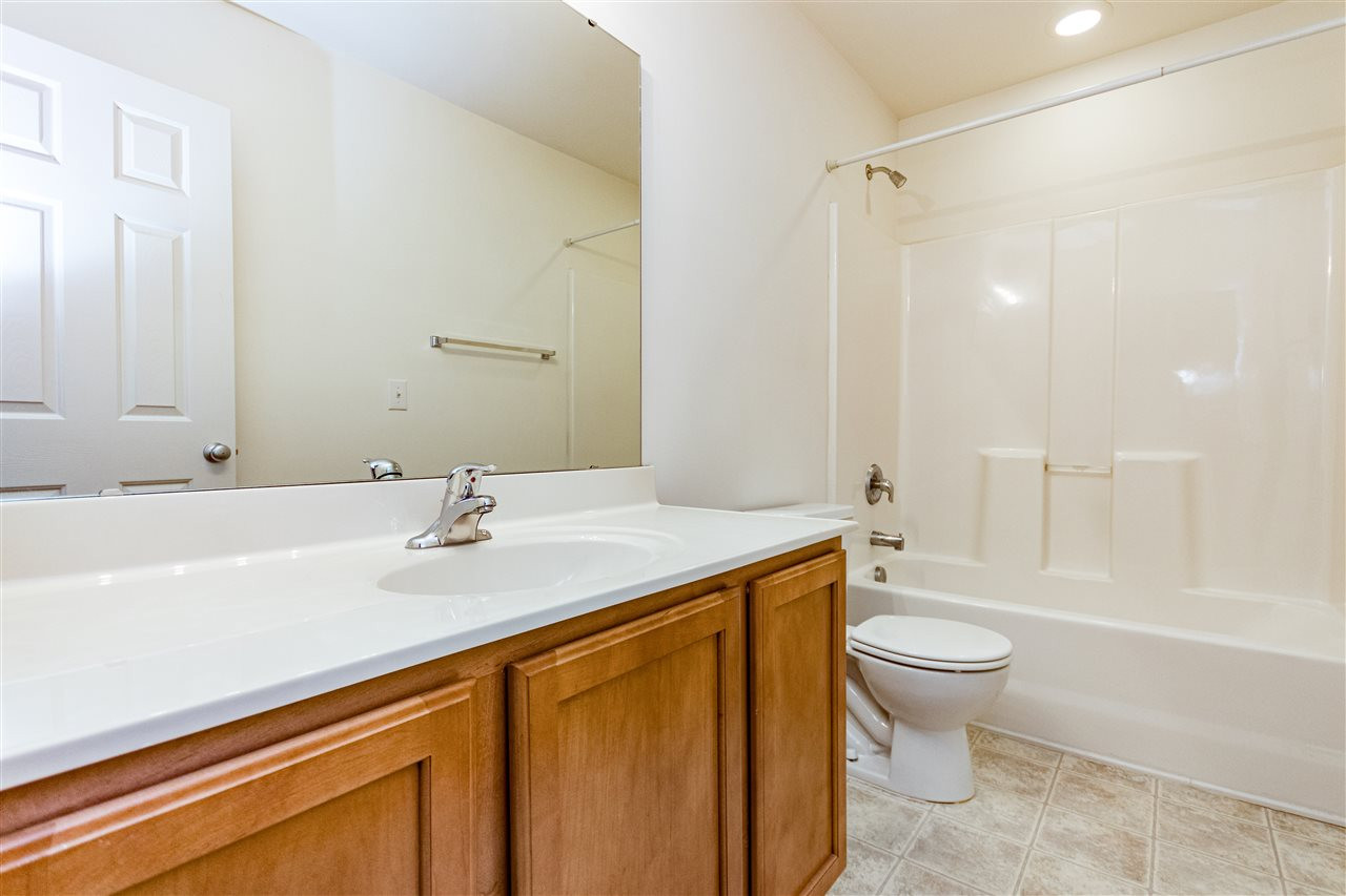 8514 Barryknoll Court Raleigh, NC 27613 - Photo 21 of 26 full Bathroom