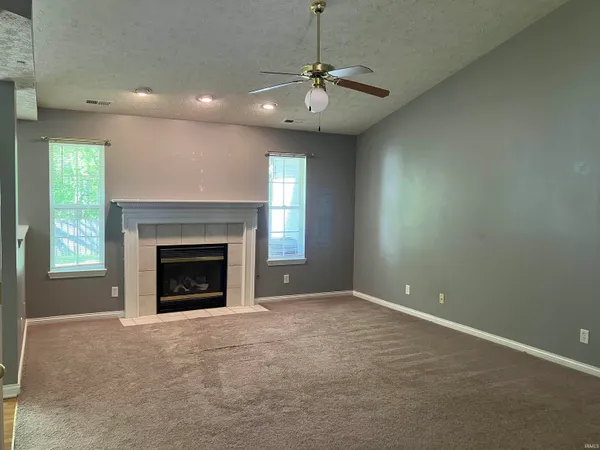 $1,700 | 8120 Cedar Point Drive, Newburgh, IN 47630