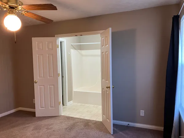 $1,700 | 8120 Cedar Point Drive, Newburgh, IN 47630