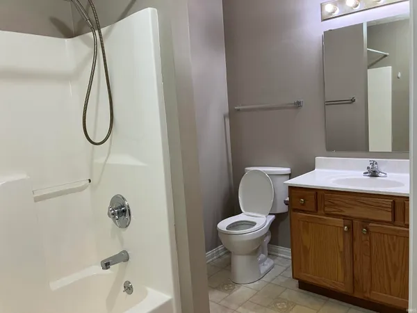 $1,700 | 8120 Cedar Point Drive, Newburgh, IN 47630