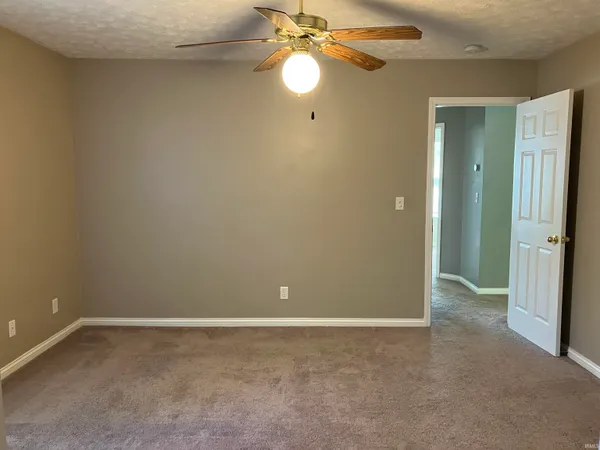 $1,700 | 8120 Cedar Point Drive, Newburgh, IN 47630