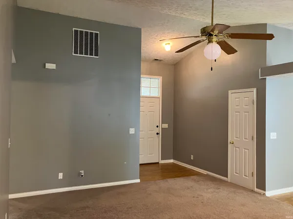 $1,700 | 8120 Cedar Point Drive, Newburgh, IN 47630