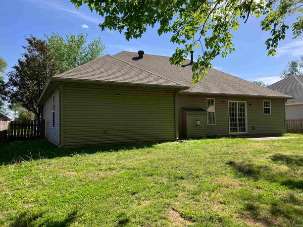 $1,700 | 8120 Cedar Point Drive, Newburgh, IN 47630
