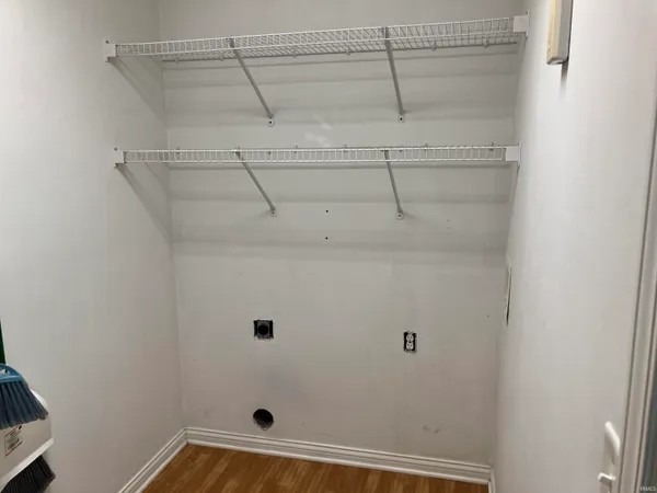 $1,700 | 8120 Cedar Point Drive, Newburgh, IN 47630