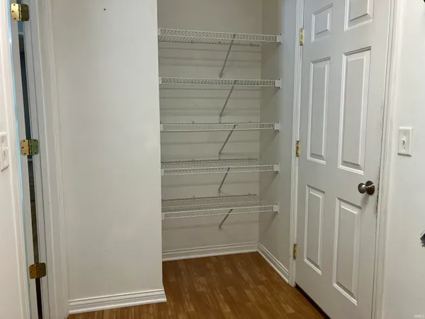 $1,700 | 8120 Cedar Point Drive, Newburgh, IN 47630