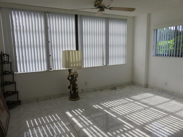15075 Witney Road, Unit 214 Delray Beach, FL 33484 - Photo 8 of 18 Den area