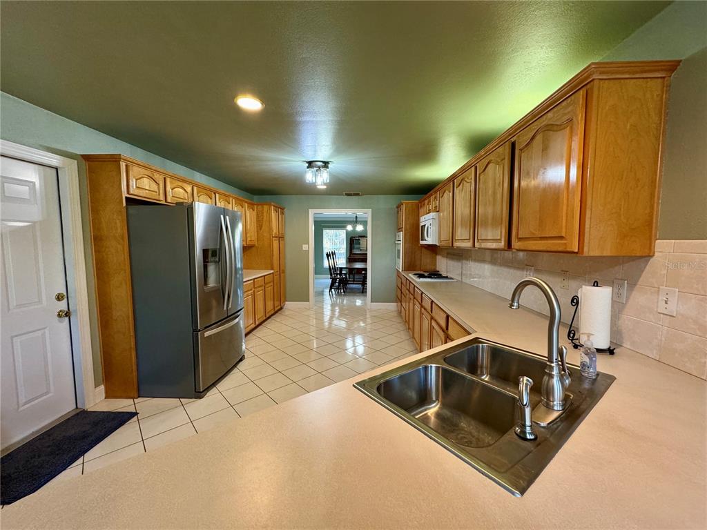 4107 Timberlake Road East Lakeland, FL 33810 - Photo 7 of 33 Gallery Image 7