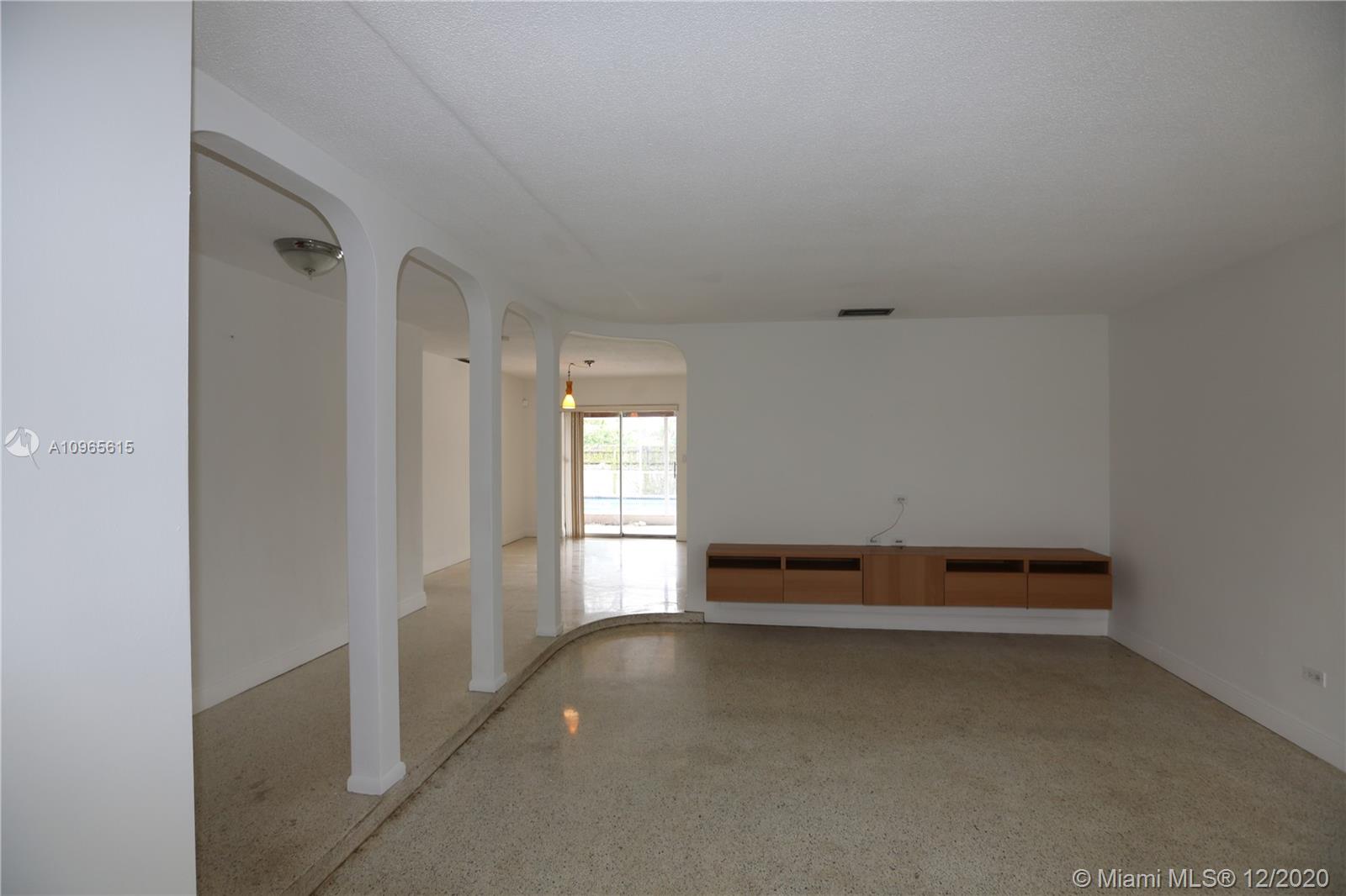 9870 Southwest 23rd Terrace Miami, FL 33165 - Photo 4 of 9