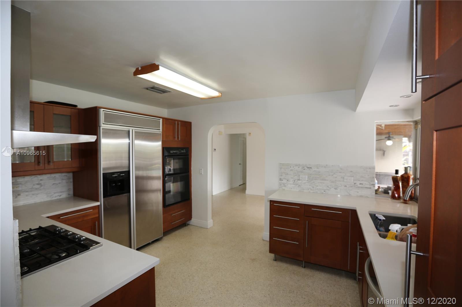 9870 Southwest 23rd Terrace Miami, FL 33165 - Photo 8 of 9