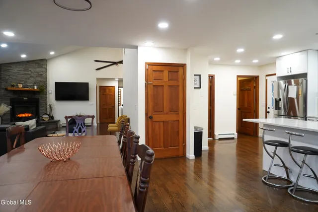 $749,900 | 73 Fern Ridge Road, Hunter, NY 12436