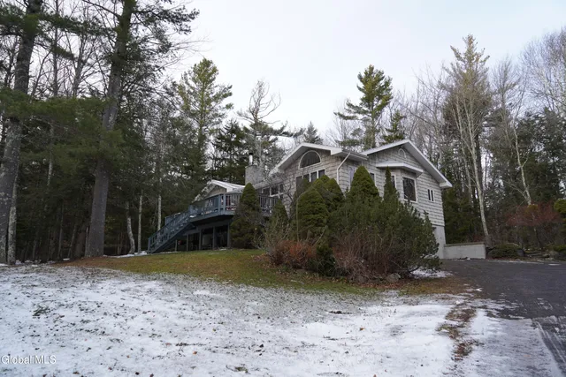 $749,900 | 73 Fern Ridge Road, Hunter, NY 12436