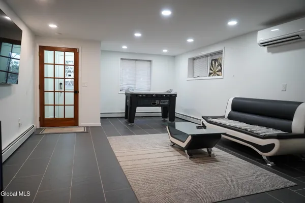 $749,900 | 73 Fern Ridge Road, Hunter, NY 12436