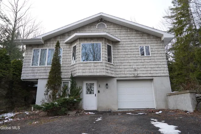 $749,900 | 73 Fern Ridge Road, Hunter, NY 12436