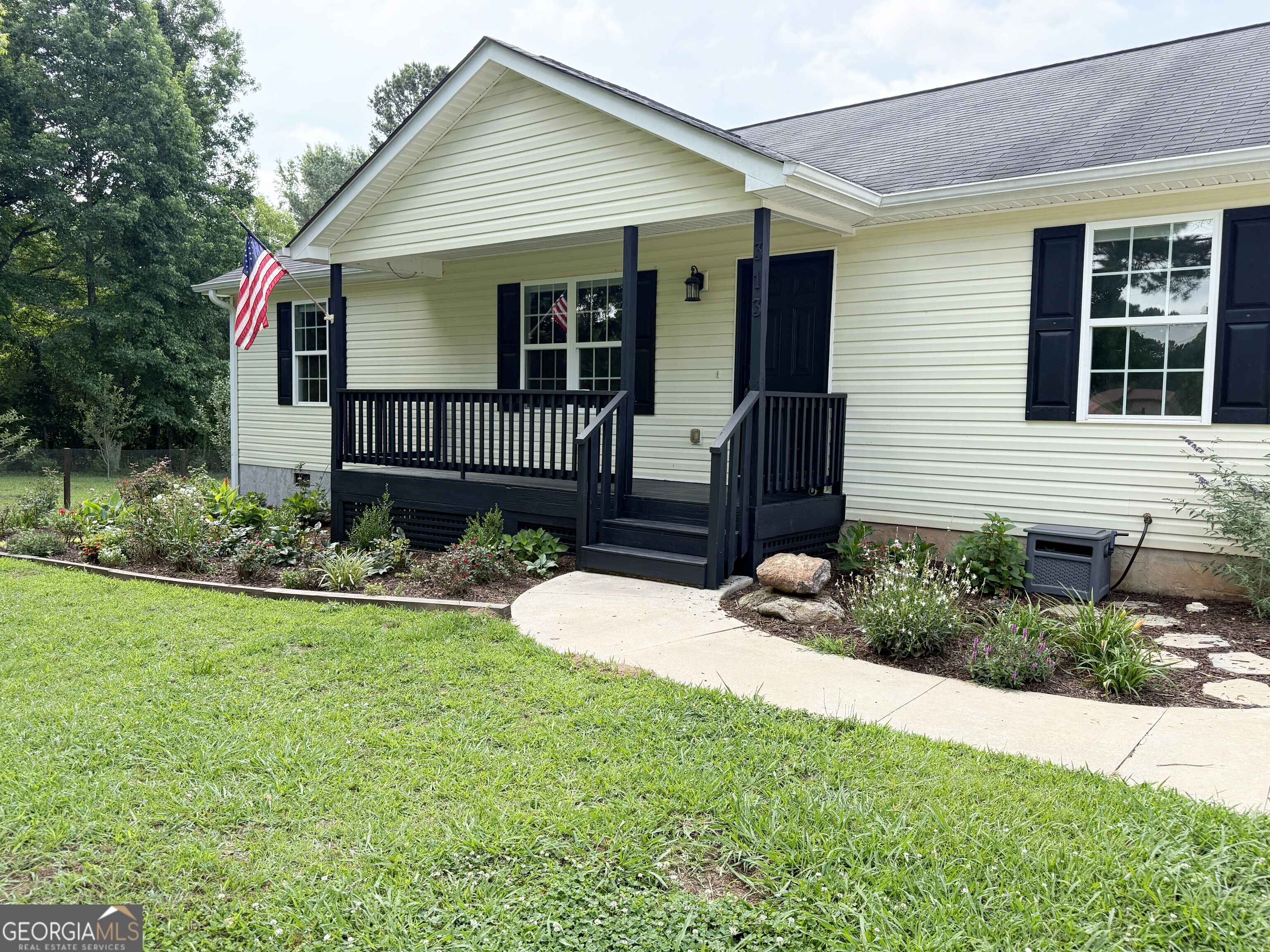 313 Anderson Road Griffin, GA 30223 - Photo 7 of 51