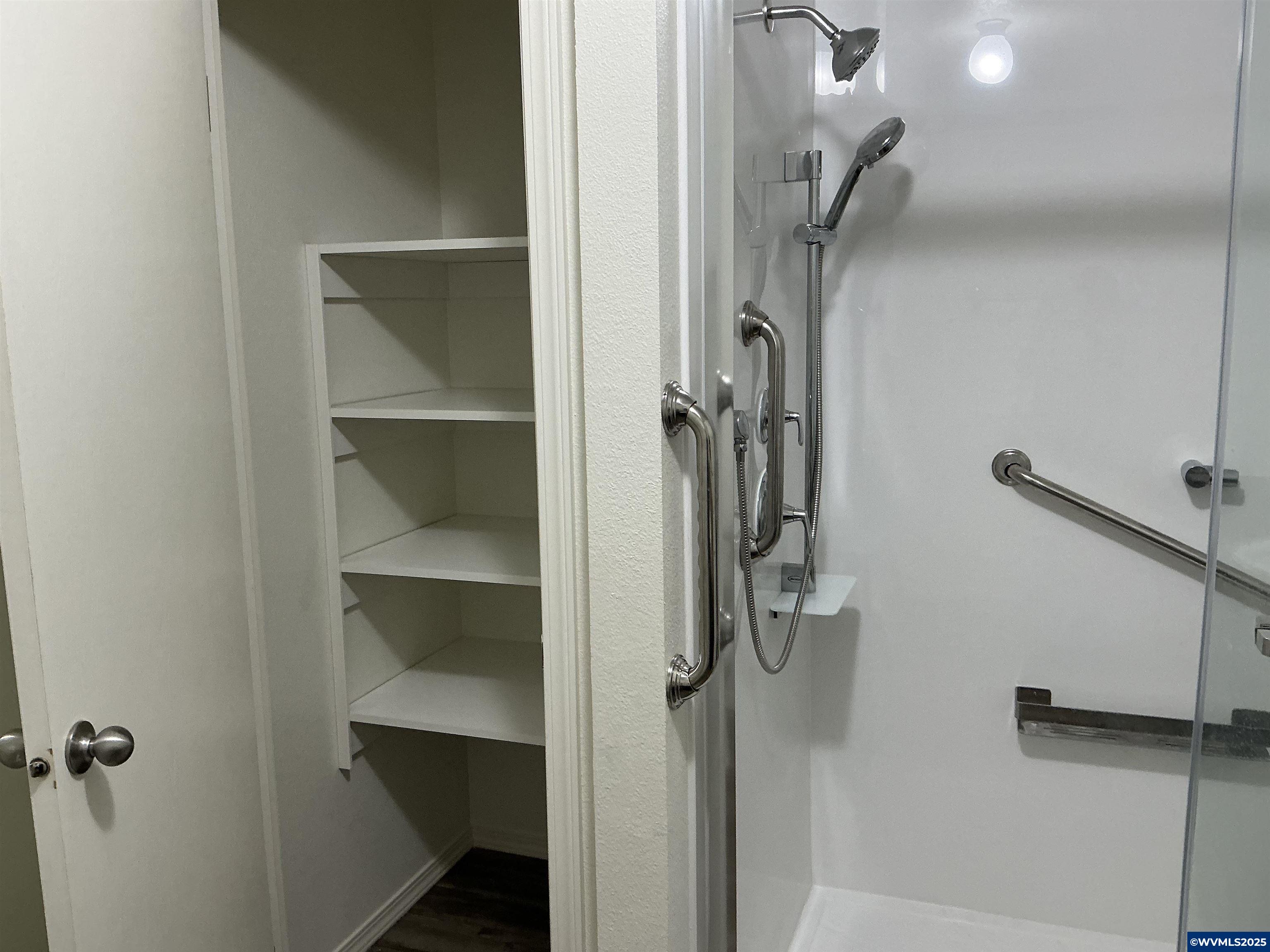 5422 Portland Road Northeast, Unit 139 Salem, OR 97305 - Photo 20 of 26 Gallery Image 20