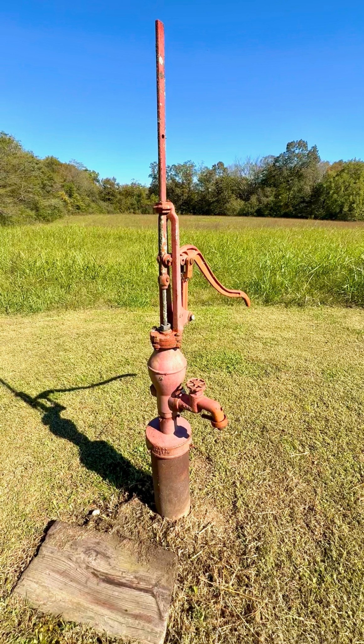 116 Ashland Road Waynesboro, TN 38485 - Photo 40 of 59 a view of a lake with a mountain in the background