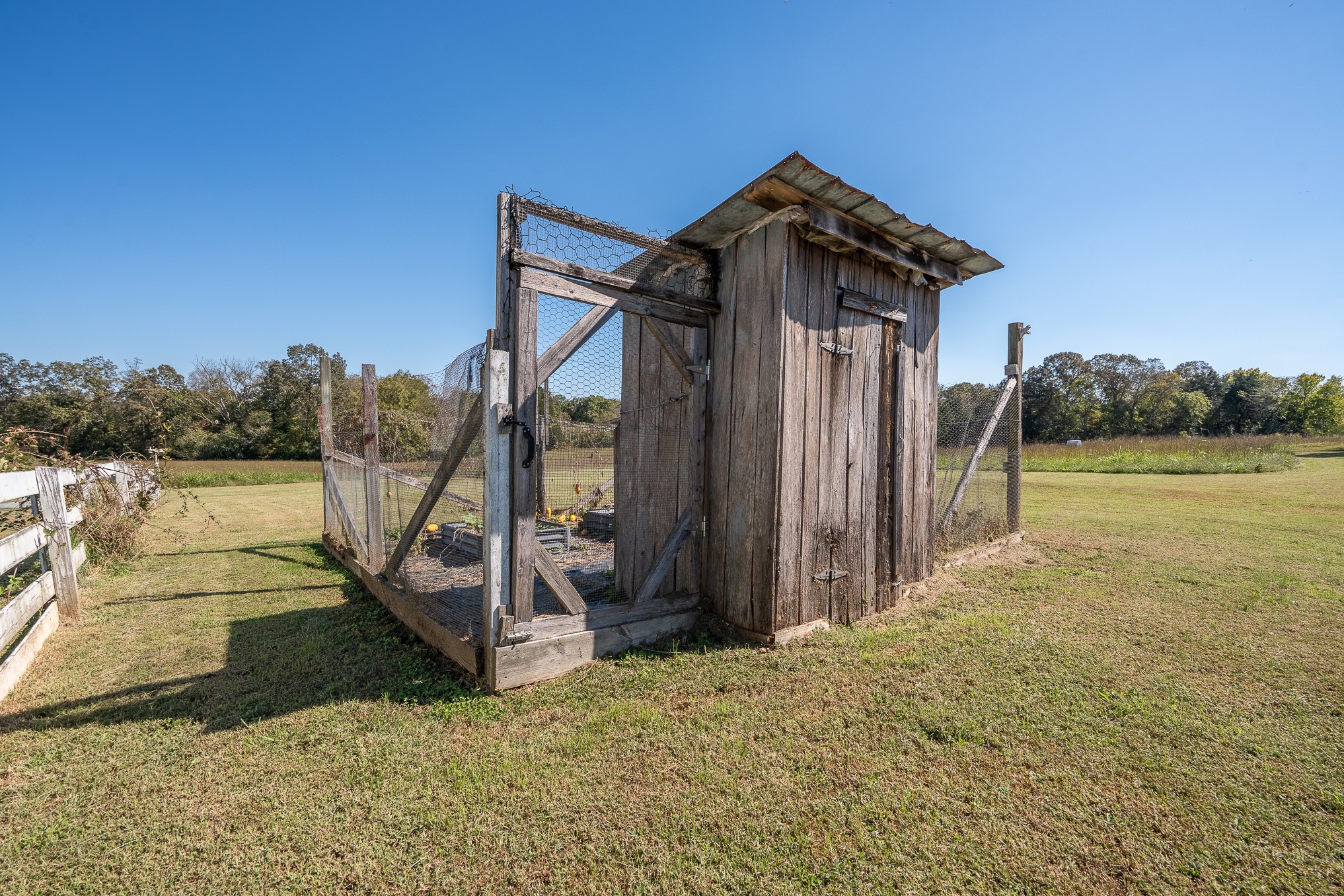116 Ashland Road Waynesboro, TN 38485 - Photo 6 of 59 a view of a house with a yard