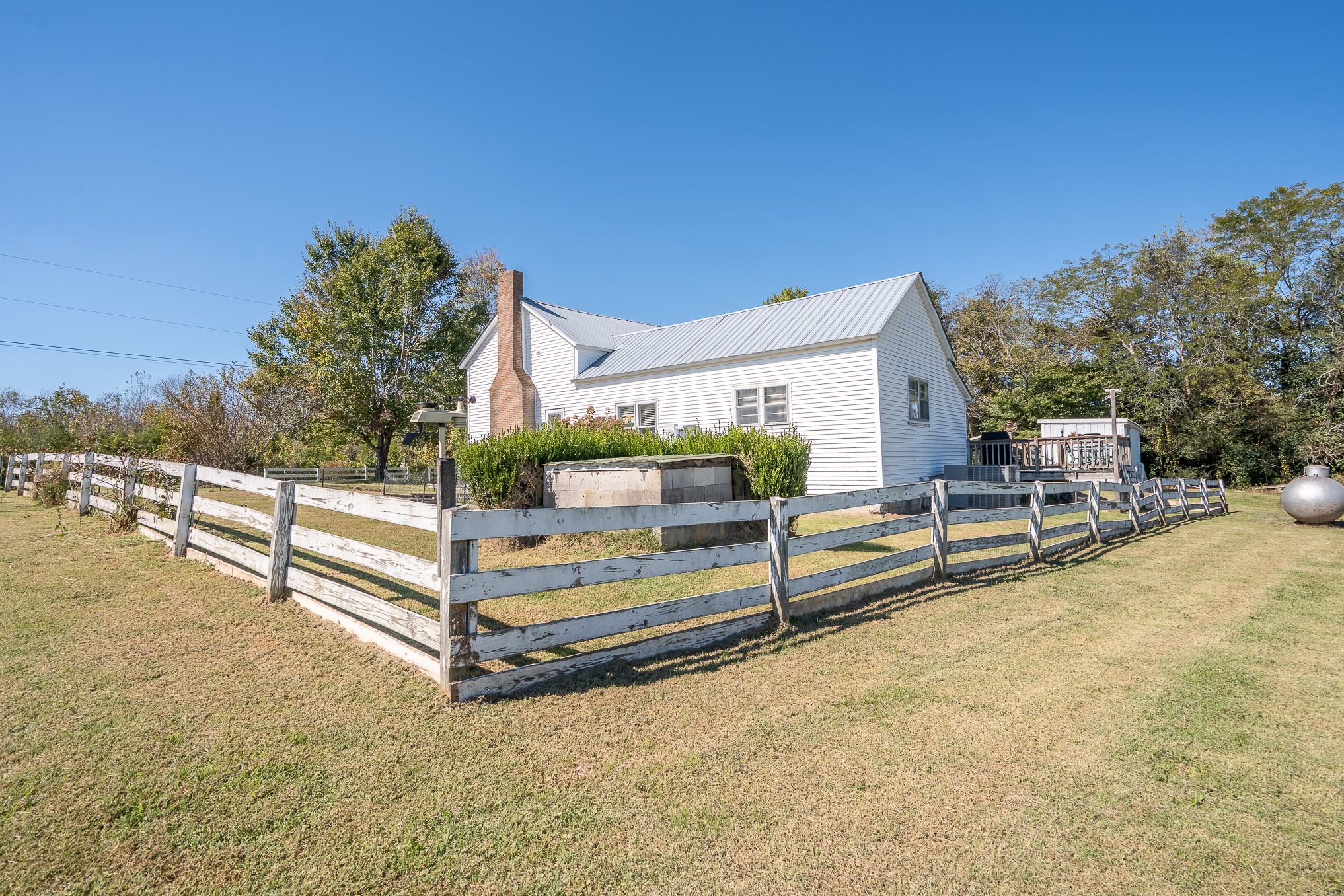 116 Ashland Road Waynesboro, TN 38485 - Photo 7 of 59 a view of outdoor space and deck