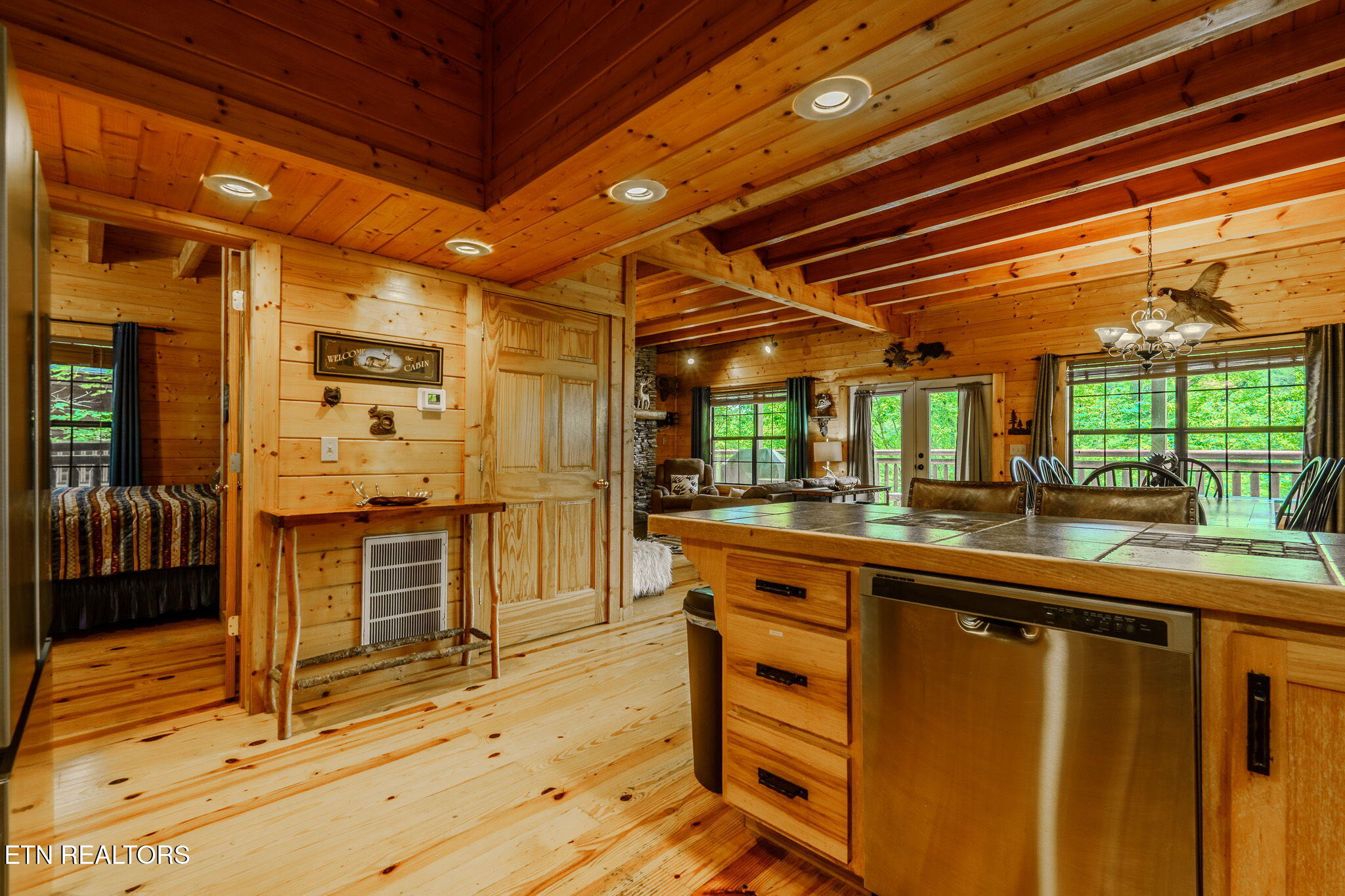 3517 Sandridge Way Pigeon Forge, TN 37863 - Photo 15 of 56 18-web-or-mls-_DSC9747-HDR