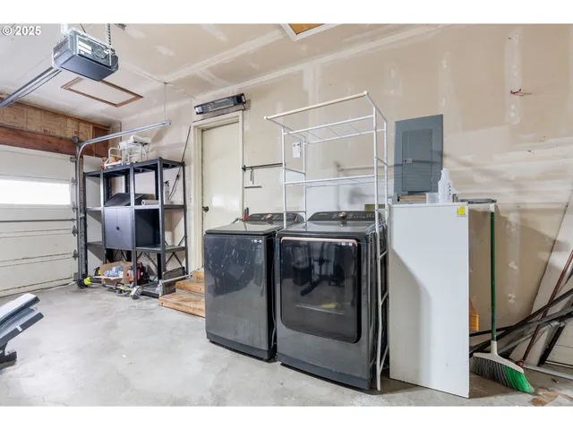 $365,000 | 906 Garrison Street, The Dalles, OR 97058