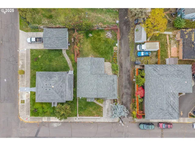 $365,000 | 906 Garrison Street, The Dalles, OR 97058