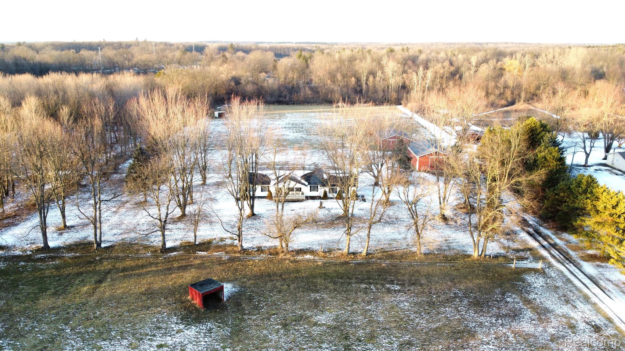 3554 Levalley Road Columbiaville, MI 48421 - Photo 2 of 33 Gallery Image 2