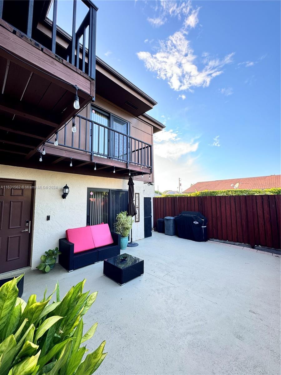 2822 Kirk Road Lake Worth, FL 33461 - Photo 3 of 24 Gallery Image 3