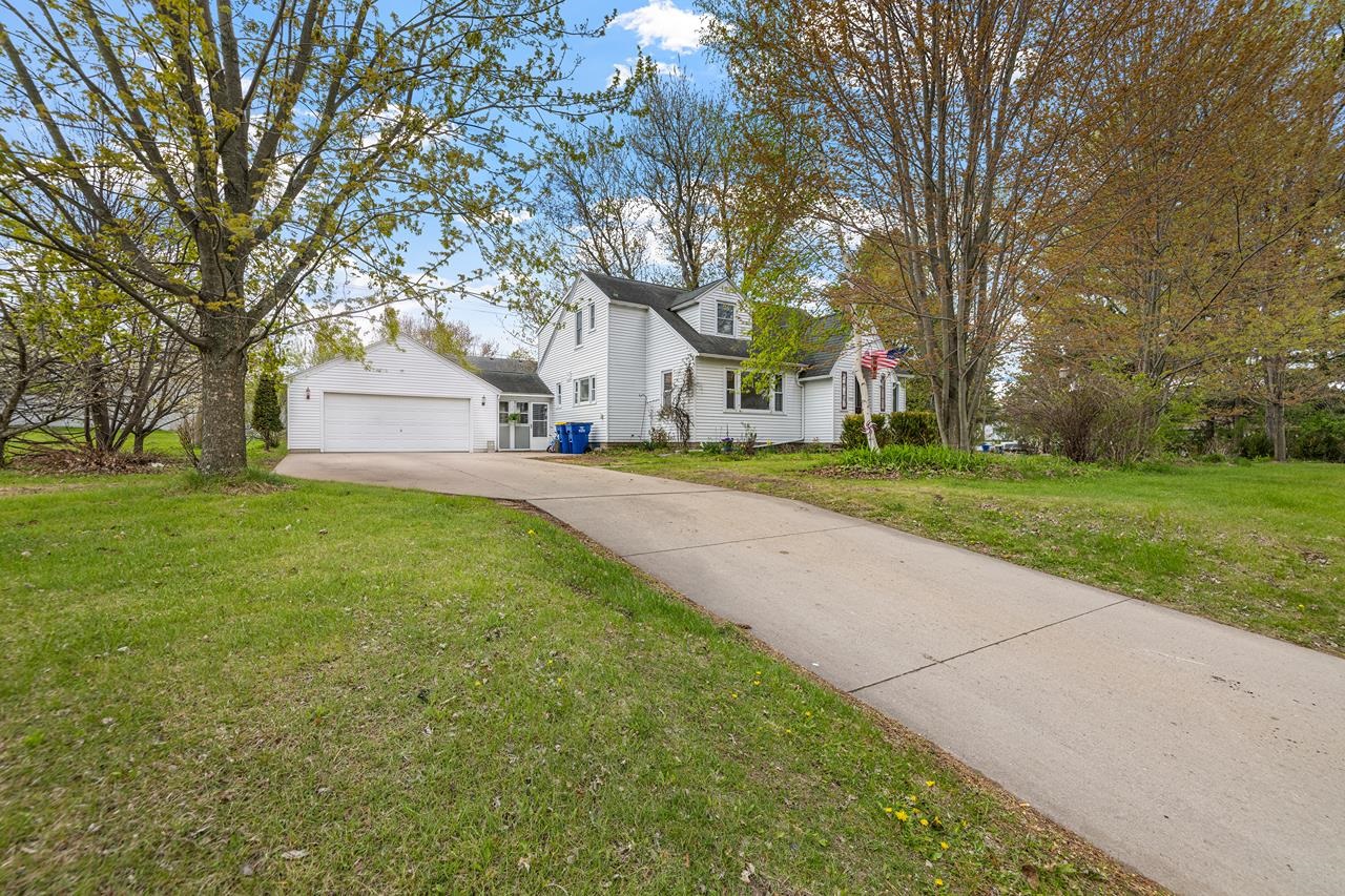 1105 East 9th Street Merrill, WI 54452 - Photo 2 of 60