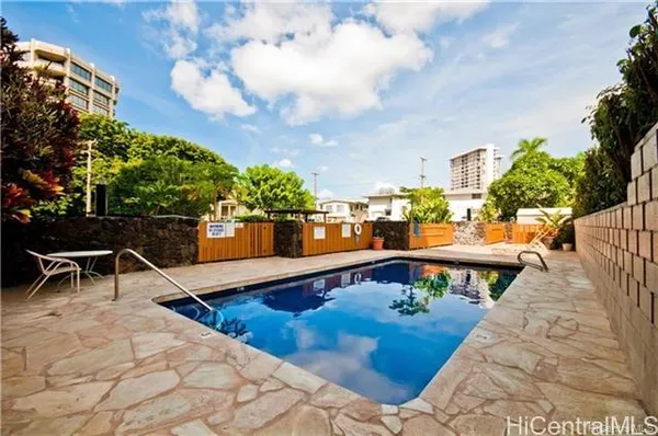 $1,500 | 1550 Wilder Avenue, Unit A211, Honolulu, HI 96822
