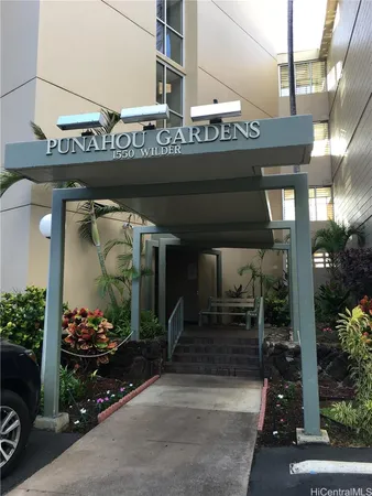 $1,500 | 1550 Wilder Avenue, Unit A211, Honolulu, HI 96822