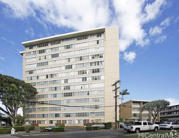 $1,500 | 1550 Wilder Avenue, Unit A211, Honolulu, HI 96822