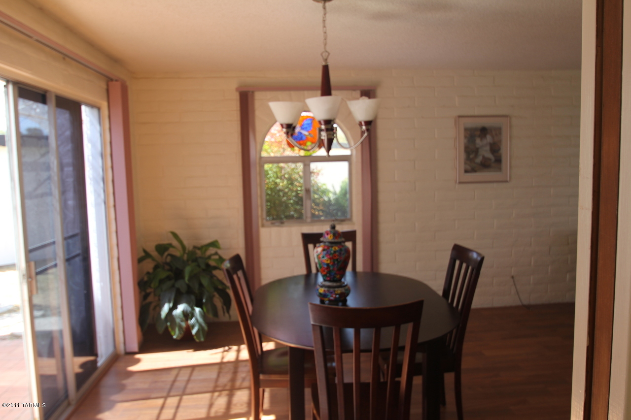 728 West Roller Coaster Road Tucson, AZ 85704 - Photo 7 of 26 Gallery Image 7