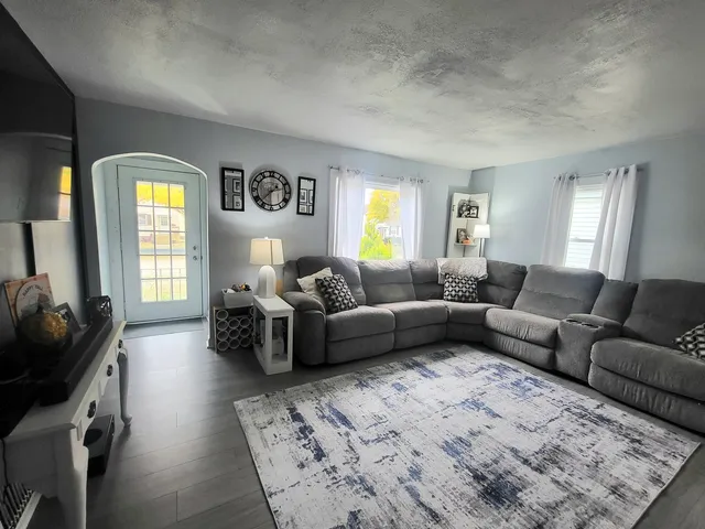 $200,000 | 623 South Yates Avenue, Kankakee, IL 60901