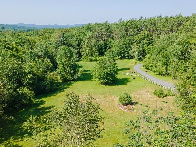 217 Chapman Road Keene, NH 03431 - Photo 4 of 40
