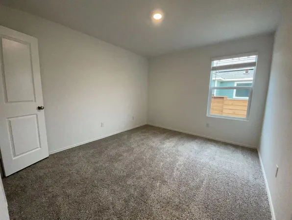 $2,230 | 125 Madrid, Kyle, TX 78640