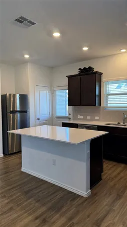 $2,230 | 125 Madrid, Kyle, TX 78640