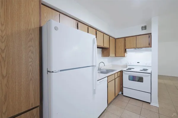 $870 | 2323 Wells Branch Parkway, Unit B108, Austin, TX 78728