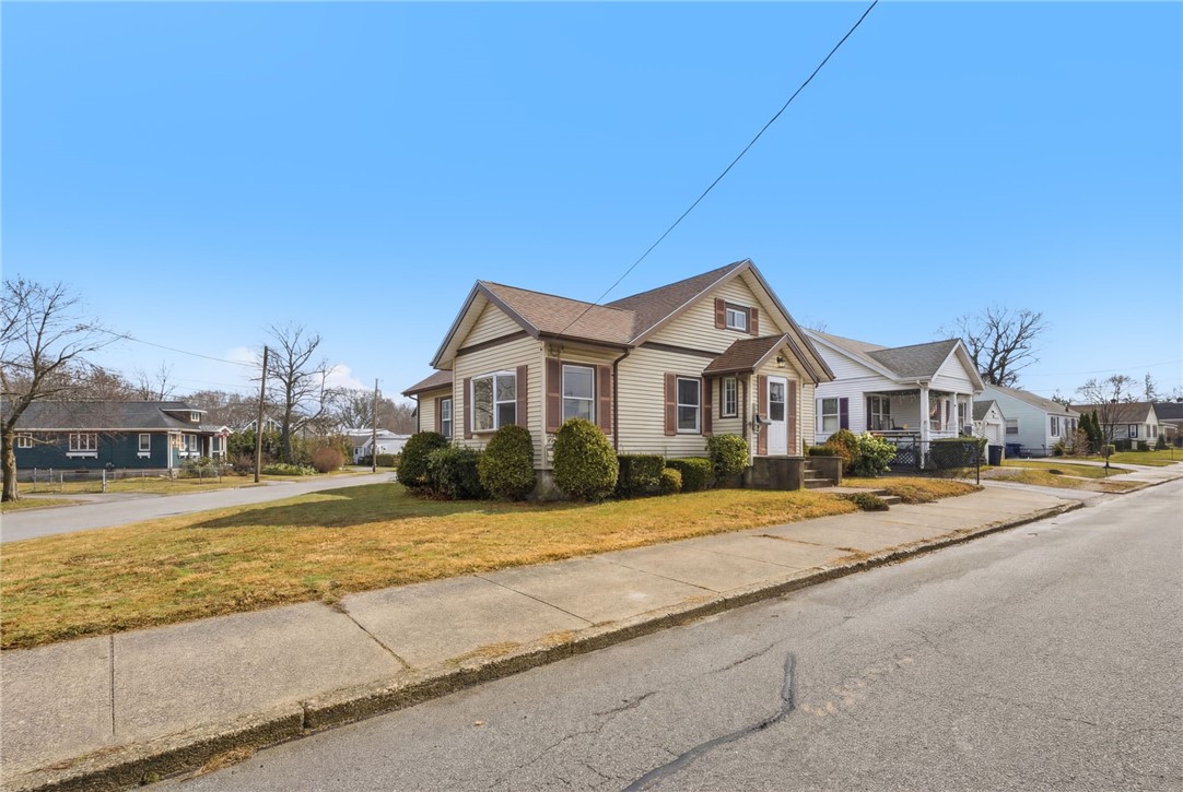 67 Fred Street Pawtucket, RI 02860 - Photo 22 of 24